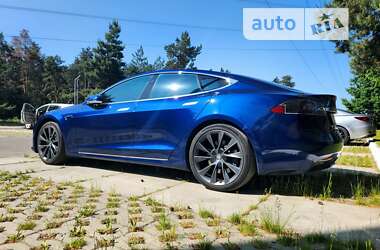 Лифтбек Tesla Model S 2019 в Киеве