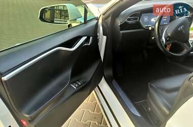 Лифтбек Tesla Model S 2016 в 