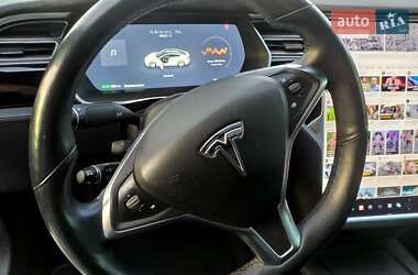 Ліфтбек Tesla Model S 2016 в Вінниці