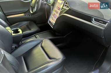 Лифтбек Tesla Model S 2016 в 