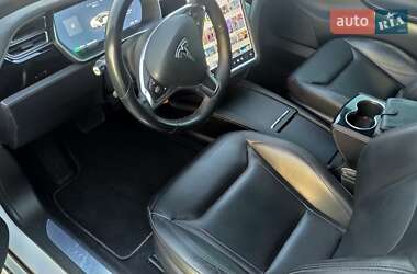 Лифтбек Tesla Model S 2016 в 