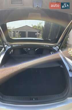 Лифтбек Tesla Model S 2018 в Житомире