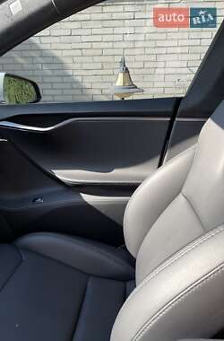 Лифтбек Tesla Model S 2018 в Житомире