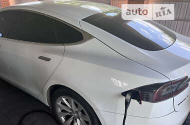 Лифтбек Tesla Model S 2013 в Киеве