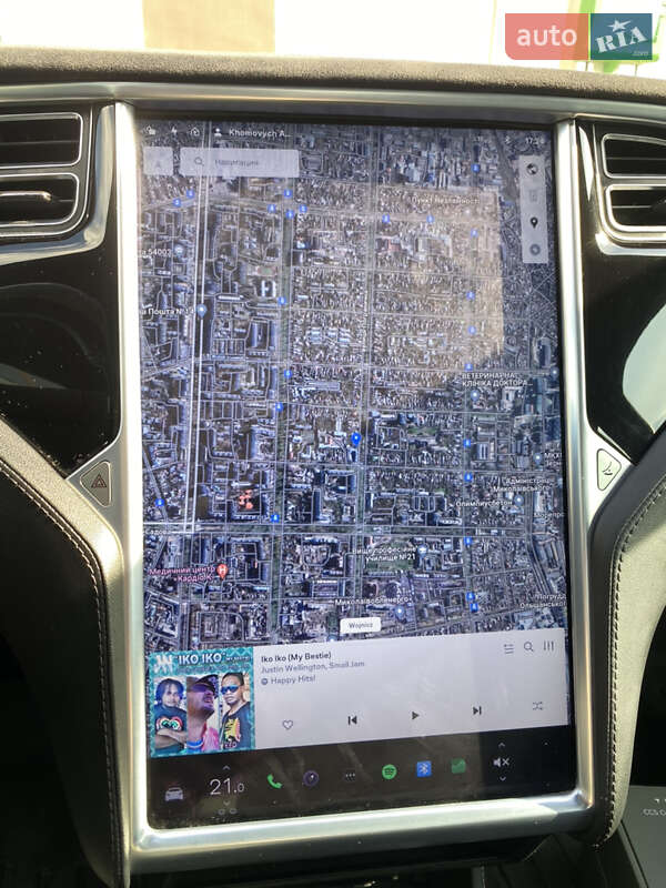 Ліфтбек Tesla Model S 2015 в Миколаєві