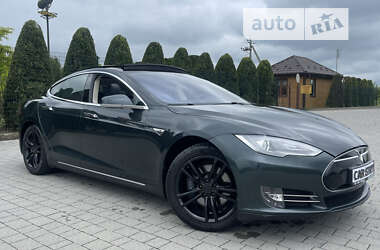 Лифтбек Tesla Model S 2014 в 