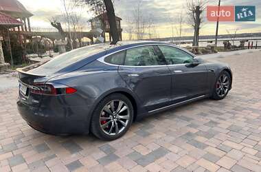Лифтбек Tesla Model S 2016 в Николаеве