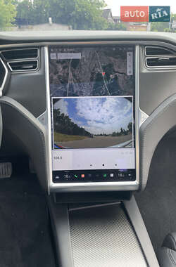 Лифтбек Tesla Model S 2018 в 