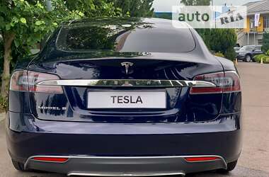 Ліфтбек Tesla Model S 2013 в Рівному