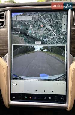 Лифтбек Tesla Model S 2015 в Житомире