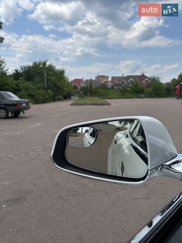 Ліфтбек Tesla Model S 2015 в Житомирі
