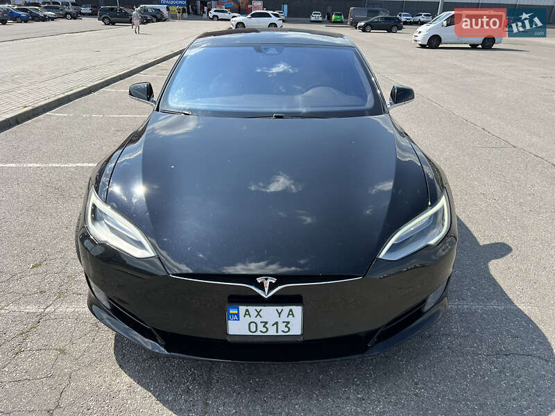 Ліфтбек Tesla Model S 2016 в Харкові фото 9 Ліфтбек Tesla Model S 2016 в Харкові