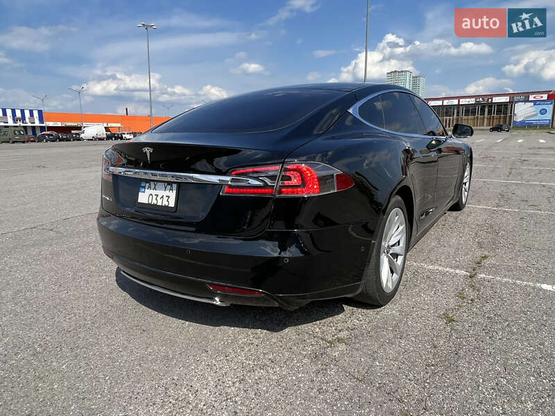 Ліфтбек Tesla Model S 2016 в Харкові фото 10 Ліфтбек Tesla Model S 2016 в Харкові