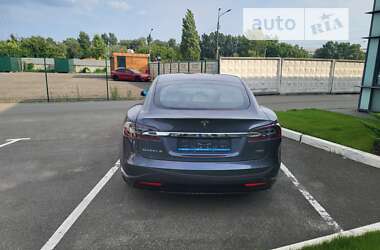 Ліфтбек Tesla Model S 2018 в Києві