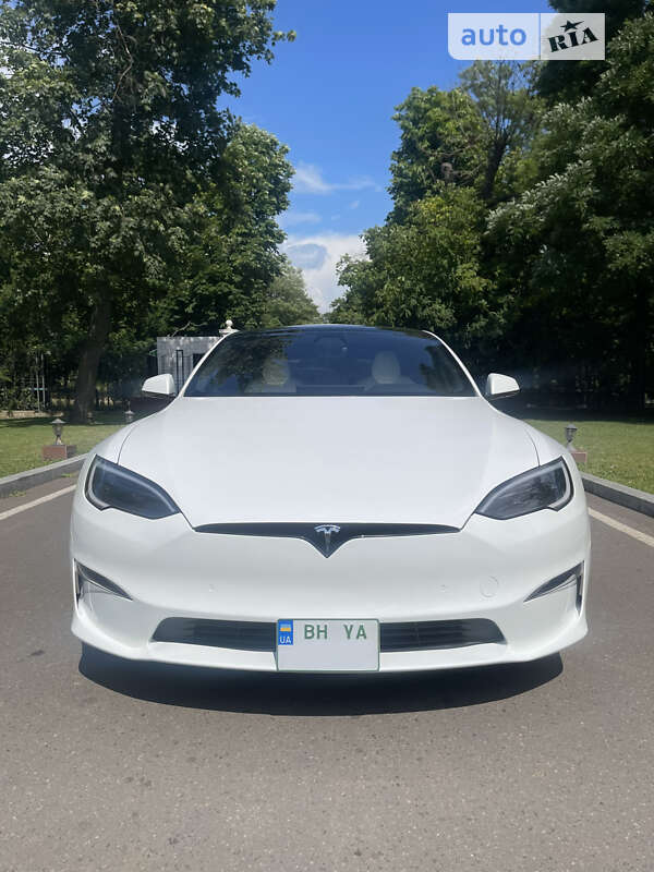 Лифтбек Tesla Model S 2022 в Одессе
