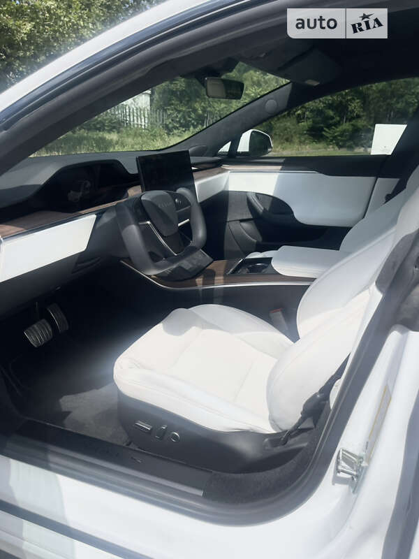 Лифтбек Tesla Model S 2022 в Одессе