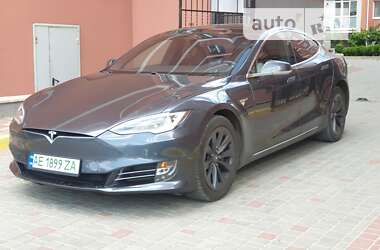 Ліфтбек Tesla Model S 2018 в Дніпрі