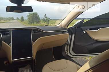 Ліфтбек Tesla Model S 2013 в Києві