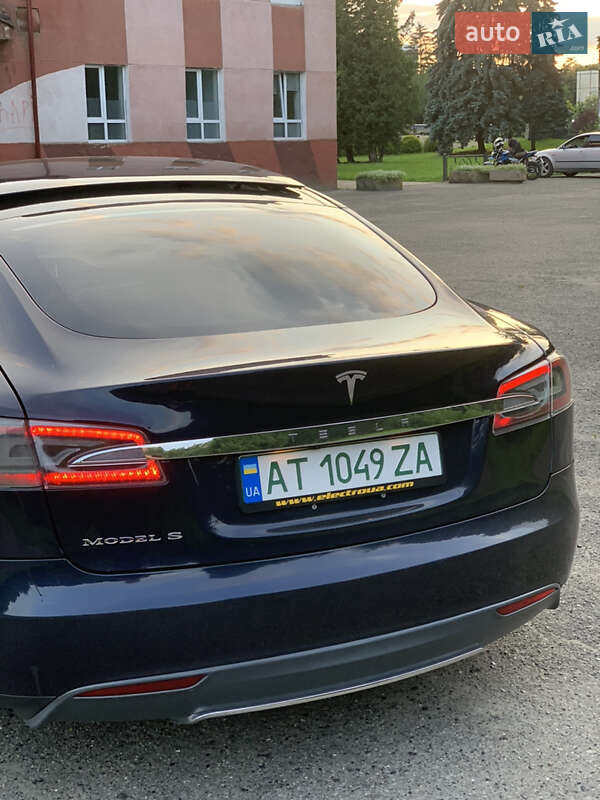 Лифтбек Tesla Model S 2013 в Ивано-Франковске фото 7 Лифтбек Tesla Model S 2013 в Ивано-Франковске