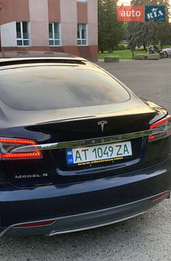 Лифтбек Tesla Model S 2013 в 