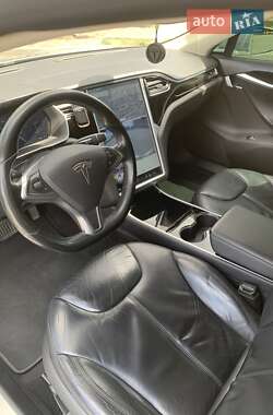 Лифтбек Tesla Model S 2015 в Запорожье