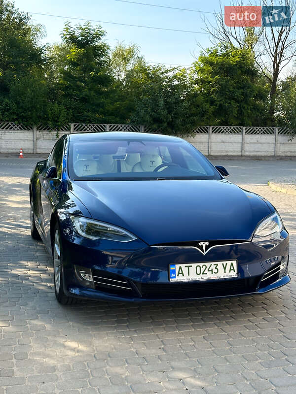 Tesla Model S 2017