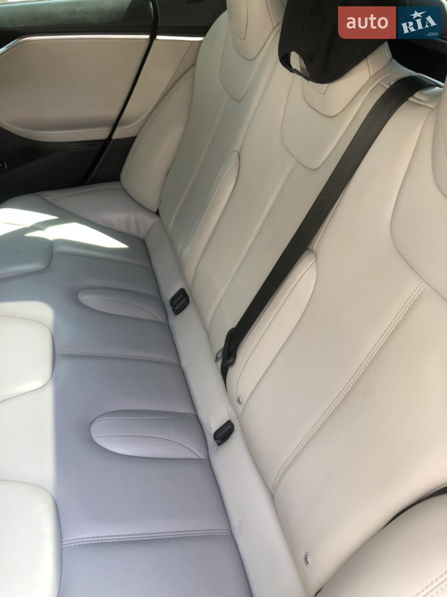 2015 Tesla Model S - мініатюра 21