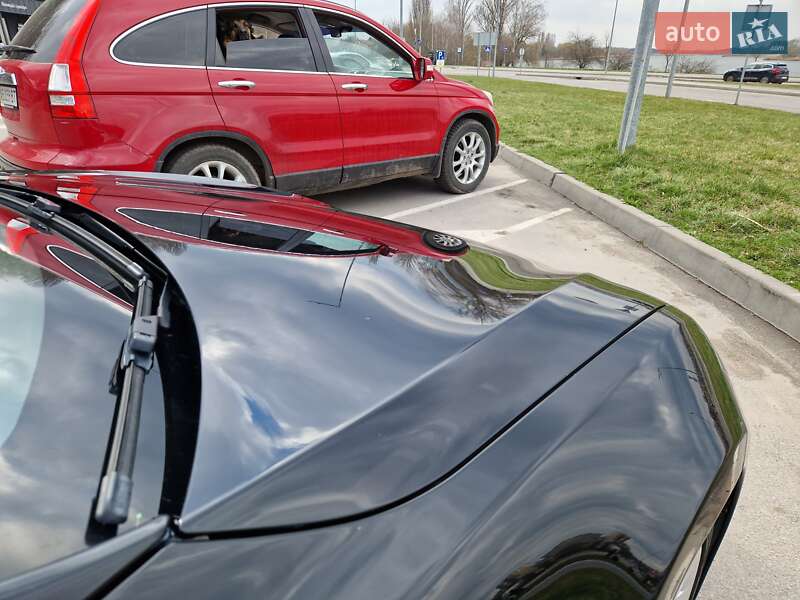 Лифтбек Tesla Model S 2017 в Виннице