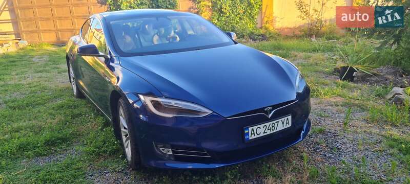 Ліфтбек Tesla Model S 2018 в Харкові фото 12 Ліфтбек Tesla Model S 2018 в Харкові