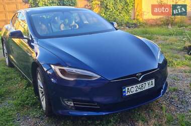 Лифтбек Tesla Model S 2018 в Харькове