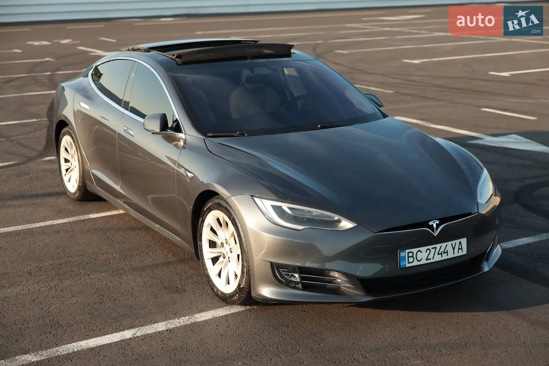 2017 Tesla Model S - фото 1