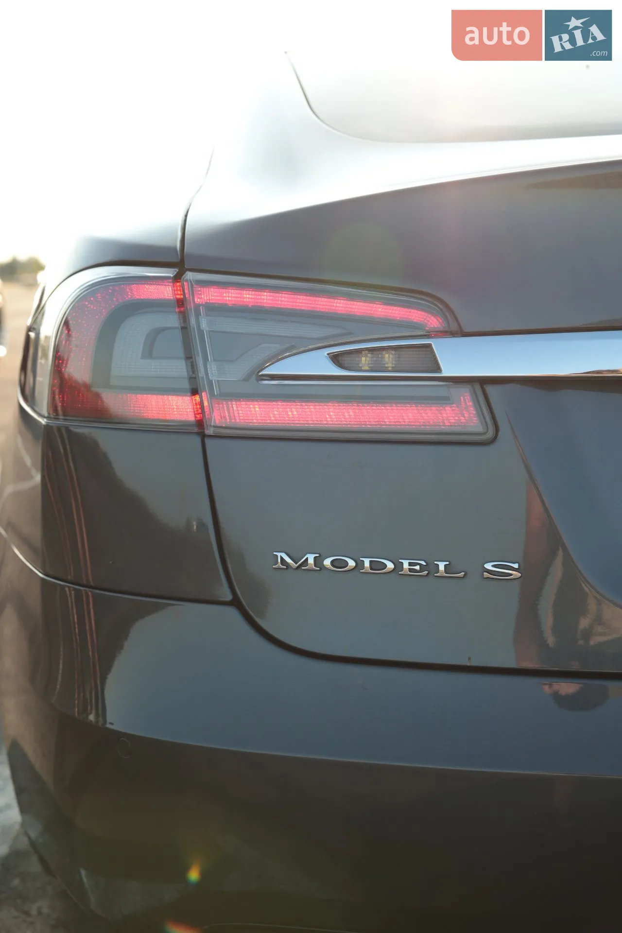 2017 Tesla Model S - мініатюра 18