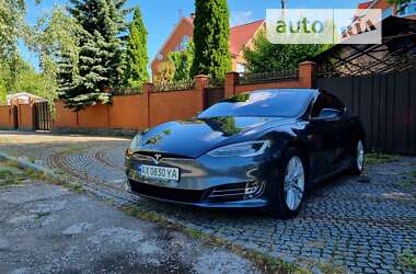 Ліфтбек Tesla Model S 2016 в Харкові