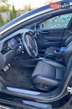 Лифтбек Tesla Model S 2018 в 