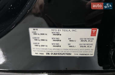 Лифтбек Tesla Model S 2018 в 