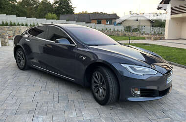 Лифтбек Tesla Model S 2016 в Тернополе