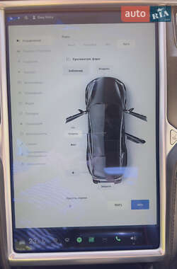 Ліфтбек Tesla Model S 2013 в 