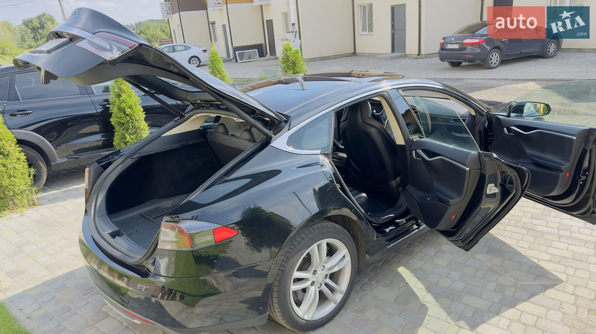 2013 Tesla Model S - фото 1