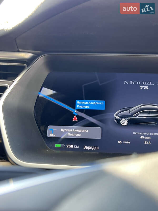 Ліфтбек Tesla Model S 2016 в Києві