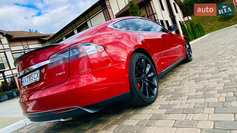 Лифтбек Tesla Model S 2014 в Киеве фото 6 Лифтбек Tesla Model S 2014 в Киеве