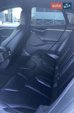 Ліфтбек Tesla Model S 2015 в Києві
