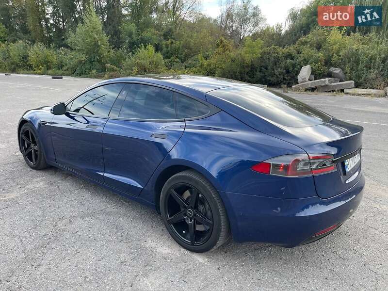 Лифтбек Tesla Model S 2017 в Полтаве фото 6 Лифтбек Tesla Model S 2017 в Полтаве