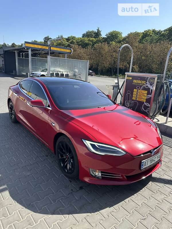 Ліфтбек Tesla Model S 2016 в Білій Церкві