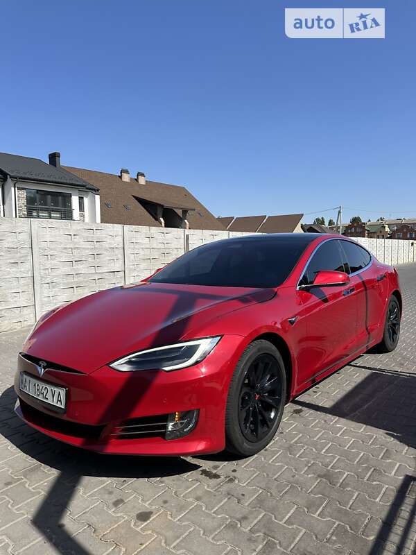 Ліфтбек Tesla Model S 2016 в Білій Церкві