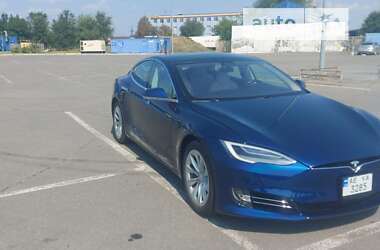 Лифтбек Tesla Model S 2018 в Днепре