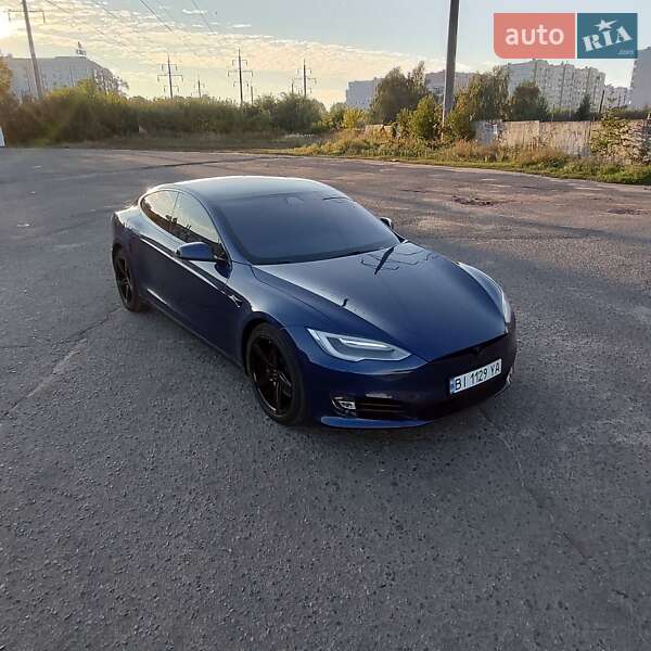 Ліфтбек Tesla Model S 2017 в Полтаві фото 2 Ліфтбек Tesla Model S 2017 в Полтаві