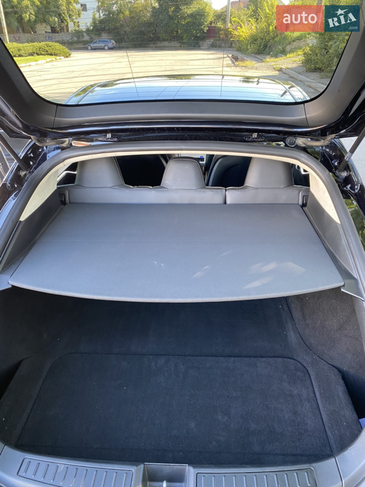 2015 Tesla Model S - мініатюра 19