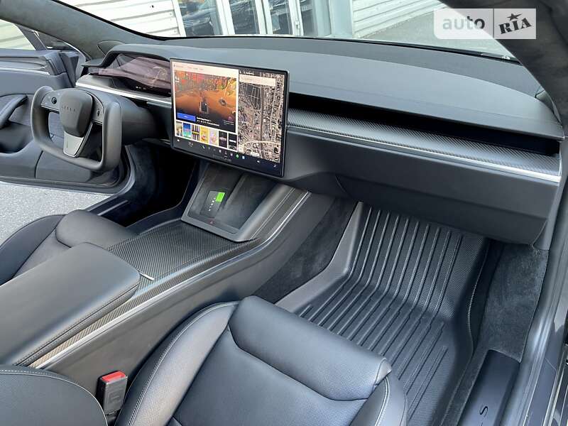 Лифтбек Tesla Model S 2022 в Киеве