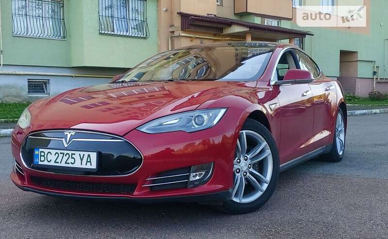 Лифтбек Tesla Model S 2013 в Дрогобыче