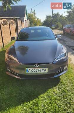Лифтбек Tesla Model S 2018 в Харькове